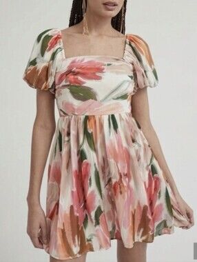 NWT RW&CO Pleated Floral Puff Sleeve Mini Dress